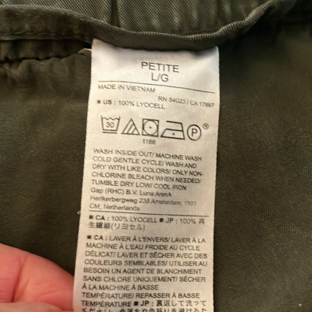 Banana republic Olive Cargo Pants, size Large petite - Picture 8 of 9